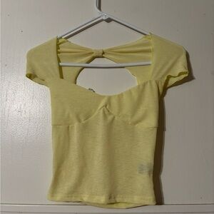 SHEIN Light Yellow Crop Top